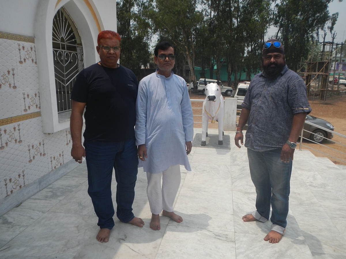 Muslim, Hindu and Sikh community representatives at the newly-inaugurated Ram Janaki temple in Pandaveswar village on the outskirts of Asansol in Bengal