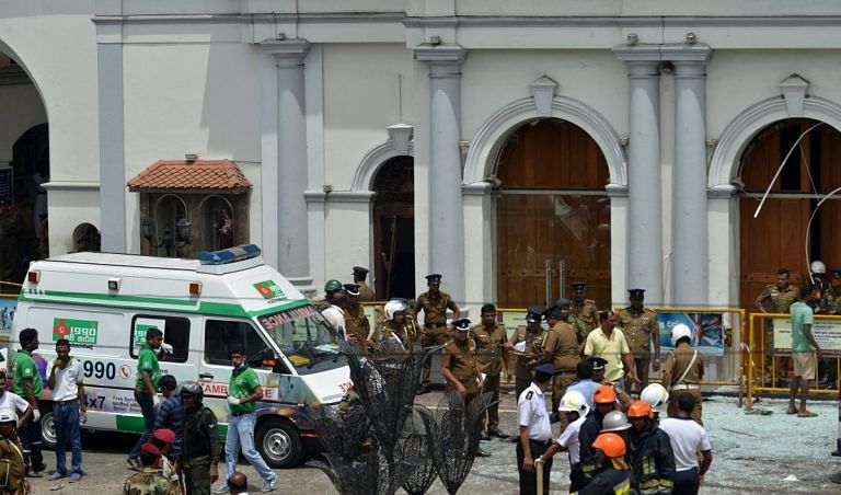 Tourists scramble to leave Sri Lanka after terror attacks target foreigners