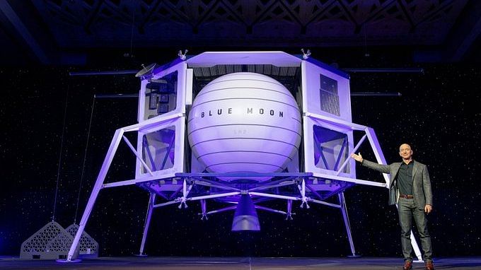Jeff Bezos reveals his company's lunar lander