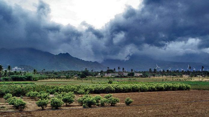Clouds gather as the Indian monsoons start | Wikimedia Commons