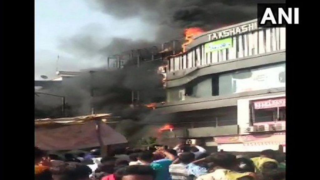 Fire broke at a complex in Surat