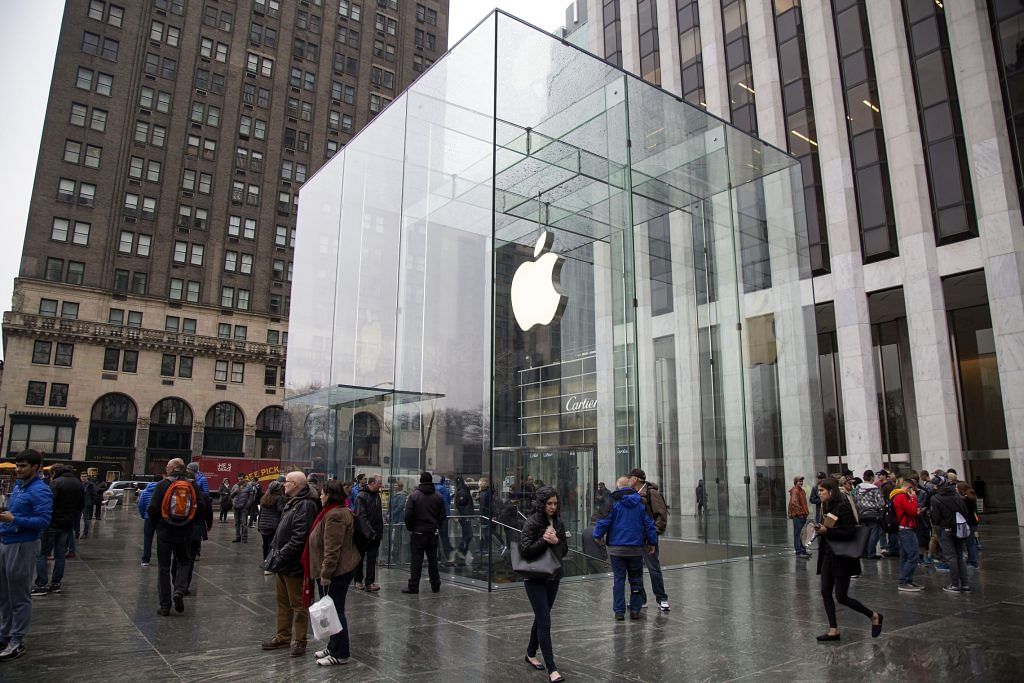 An Apple store on Fifth Avenue in New York