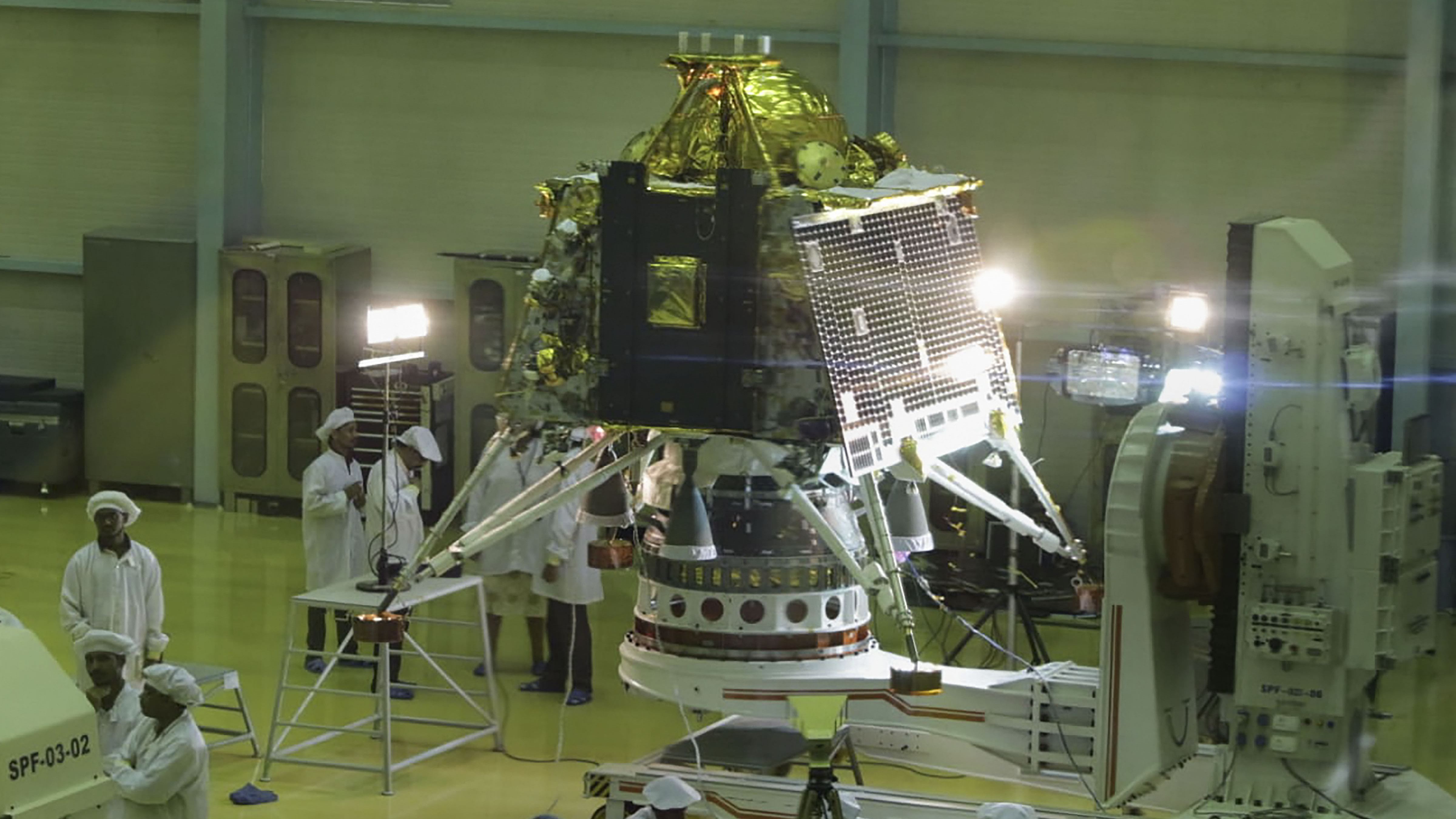 chandrayaan-3-s-vikram-lander-has-successfully-landed-on-the-moon