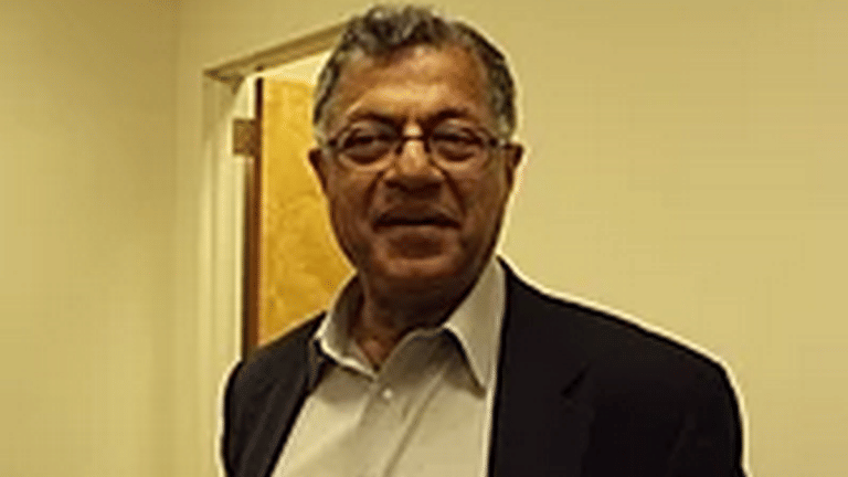 PM Modi and Mevani both remember Girish Karnad and World Cup on Tharoor’s mind