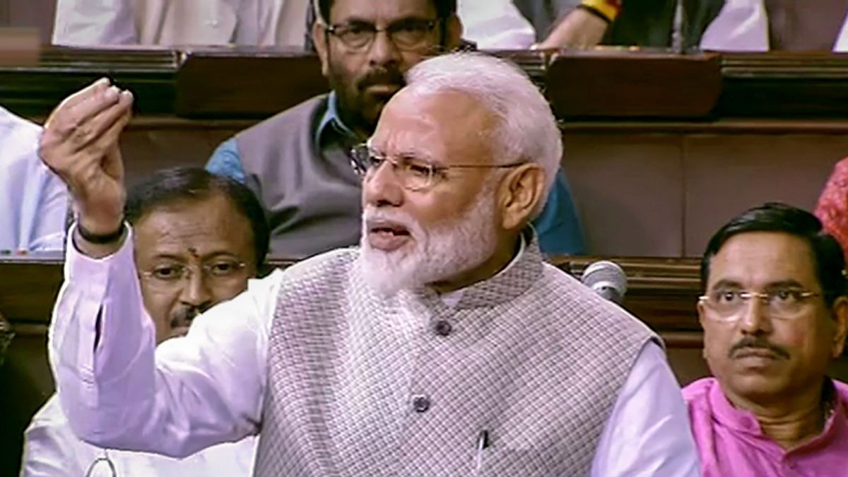 Modi shoots Urdu poetry at ‘negative’ Opposition, throws EVM & Sardar