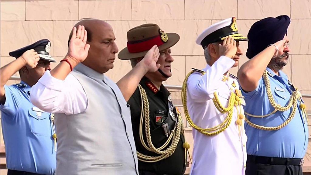 Defence minister Rajnath Singh with the three service chiefs at the national war memorial | Photo: ANI