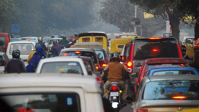 Cars stuck in a traffic (Representational Image) | Flickr