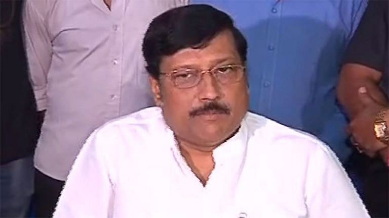 All in a day — Trinamool mayor close to Mukul Roy resigns, 14 Bengali actors join BJP