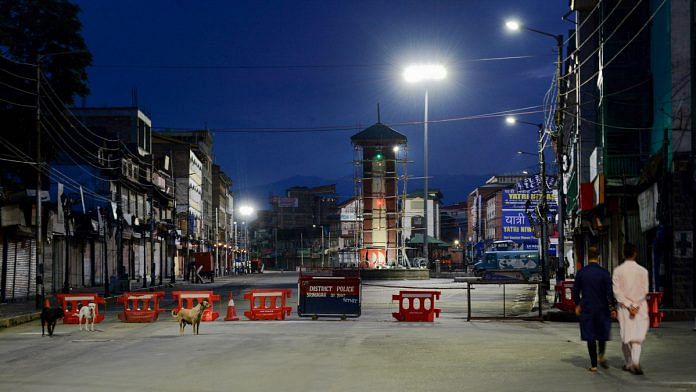The Lal Chowk in Srinagar during curfew, 16 Aug. | PTI