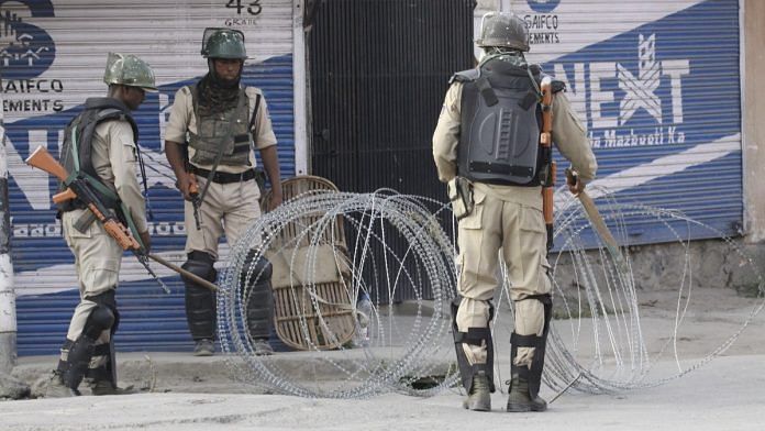 Security personnel in Srinagar