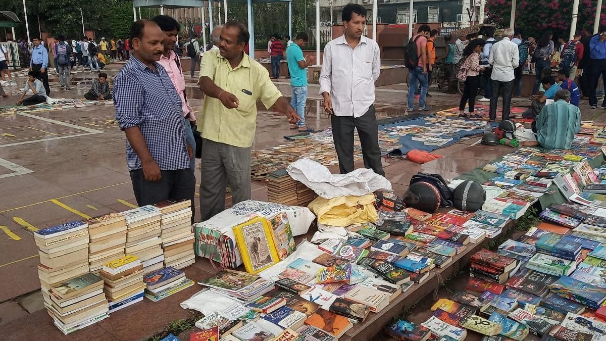 Vendors selling books at Mahila Haat stalls. | Krishna Murari/ThePrint