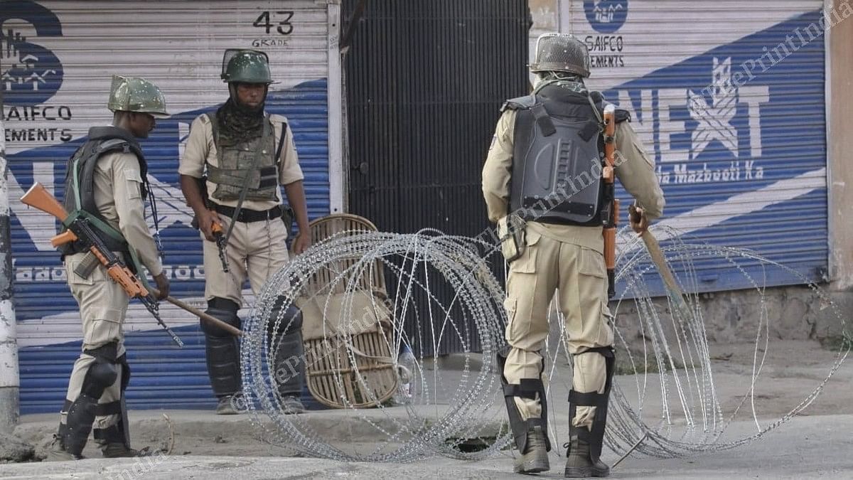 Security forces in Srinagar | Photo: Praveen Jain | ThePrint