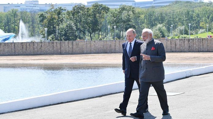 Подробнее: Моди, который сделал бутерброд между Джи, Путиным и Имраном в Бишкеке, усвоил важный политический урок.