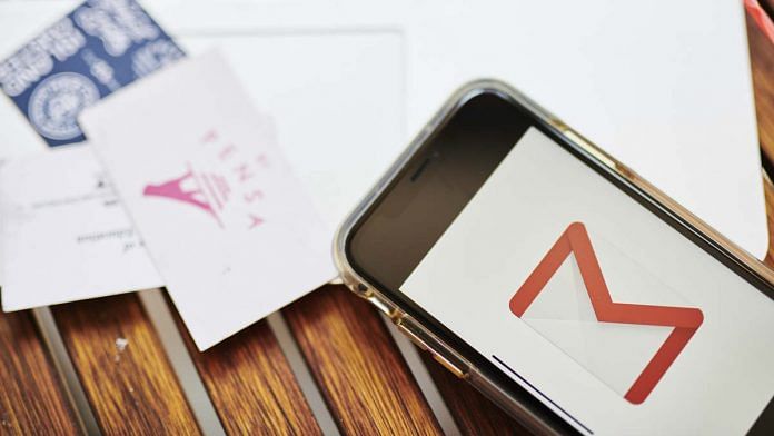 Alphabet Inc. Google și ilustrațiile Gmail înainte de cifrele de profit