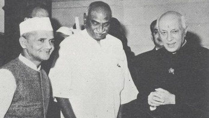 (L-R) Lal Bahadur Shastri, K. Kamaraj and Jawaharlal Nehru | Commons
