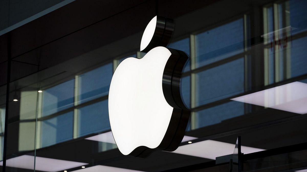 Apple's market value ends above $3 trillion for first time