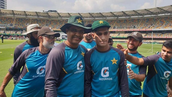 Pakistani cricketer Naseem Shah (centre right) with former Pakistan cricket team coach Waqar Younis (centre left) | Pakistan Cricket Board | Twitter