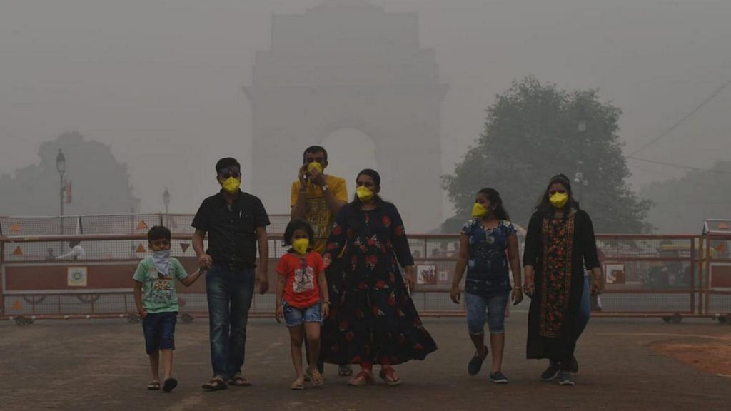 India Gate under the blanket of smog | Suraj Singh Bisht | ThePrint