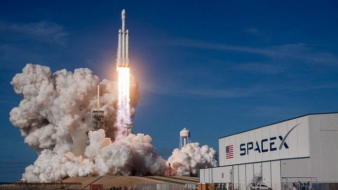A SpaceX rocket