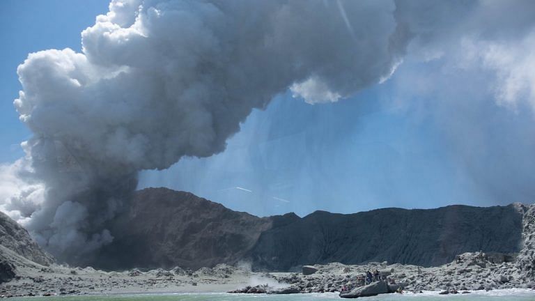 Volcano erupts on New Zealand’s White Island, kills 5 and injures dozens