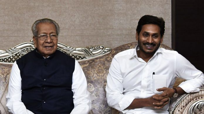 File photo of Governor Biswabhusan Harichandan and Andhra Pradesh Chief Minister Jaganmohan Reddy in Vijayawada