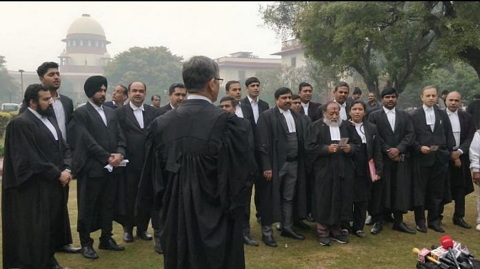 Representational image | File photo of a gathering of lawyers in Delhi| Debayan Roy
