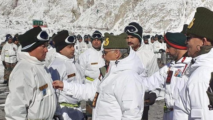 Army chief Naravane at Siachen. | @NorthernComd_IA | Twitter