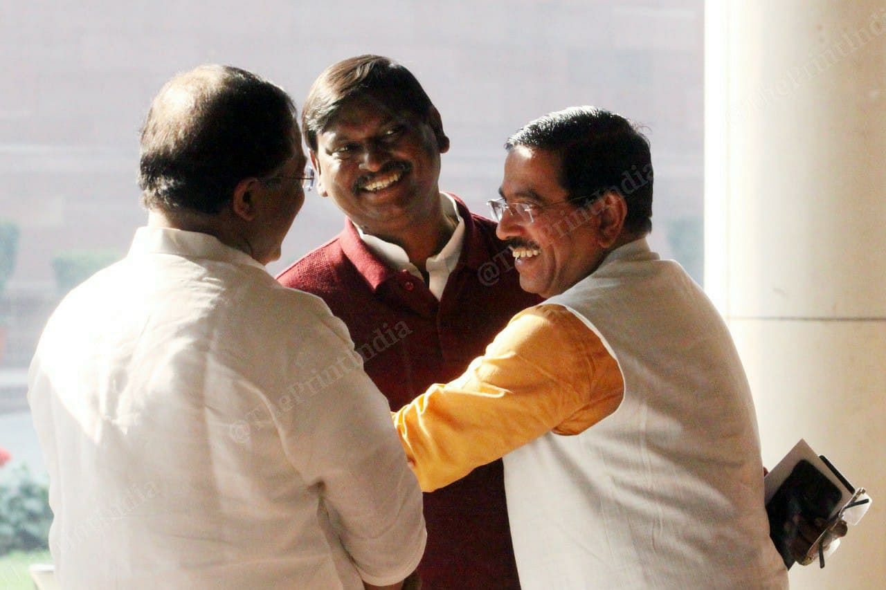 (L-R) V Muraleedharan, Arjun Munda, Pralhad Joshi