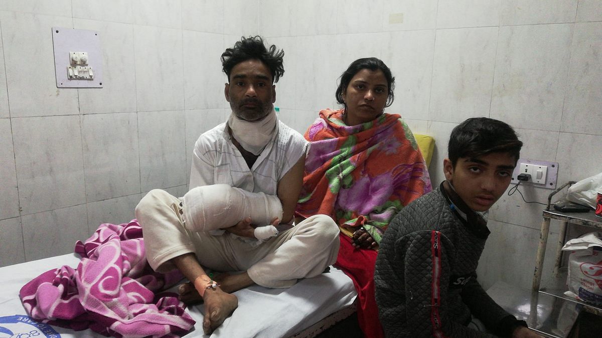 Aslam Khan and his family at GTB Hospital | Photo: Swagata Yadavar | ThePrint