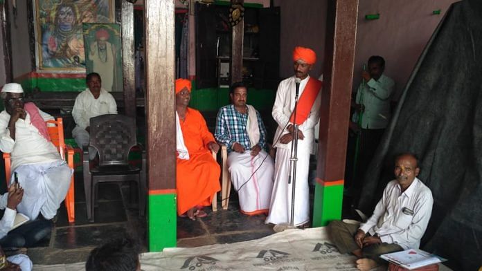 Dewan Sharief, the first Muslim pontiff of the Lingayat Mutt in Karnataka, addressing a gathering | Photo by special arrangement