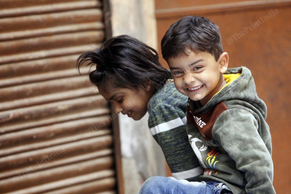 A happy duo in Shiv Vihar | Photo: Praveen Jain | ThePrint