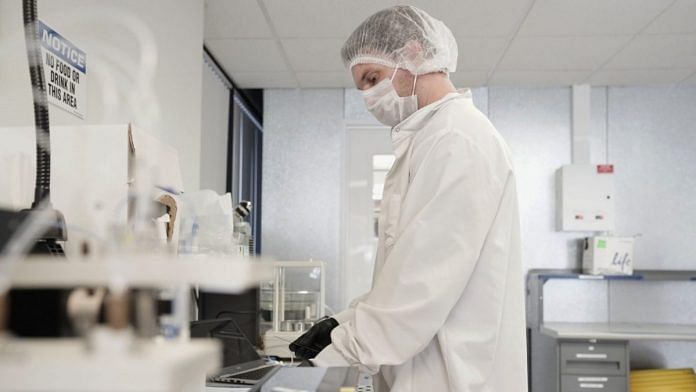 A manufacturing technician assembles kits for COVID-19 virus testing at a Mesa Biotech Inc. facility in San Diego, California,USA. Photo: Bing Guan | Bloomberg