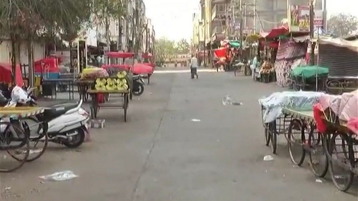 Marketplaces in Kalaburagi are deserted due to the COVID-19 lockdown | Photo: By special arrangement