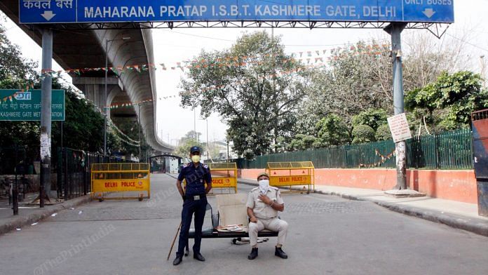 Police enforcing the nationwide lockdown in Delhi's Kashmere Gate | Photo: Praveen Jain | ThePrint