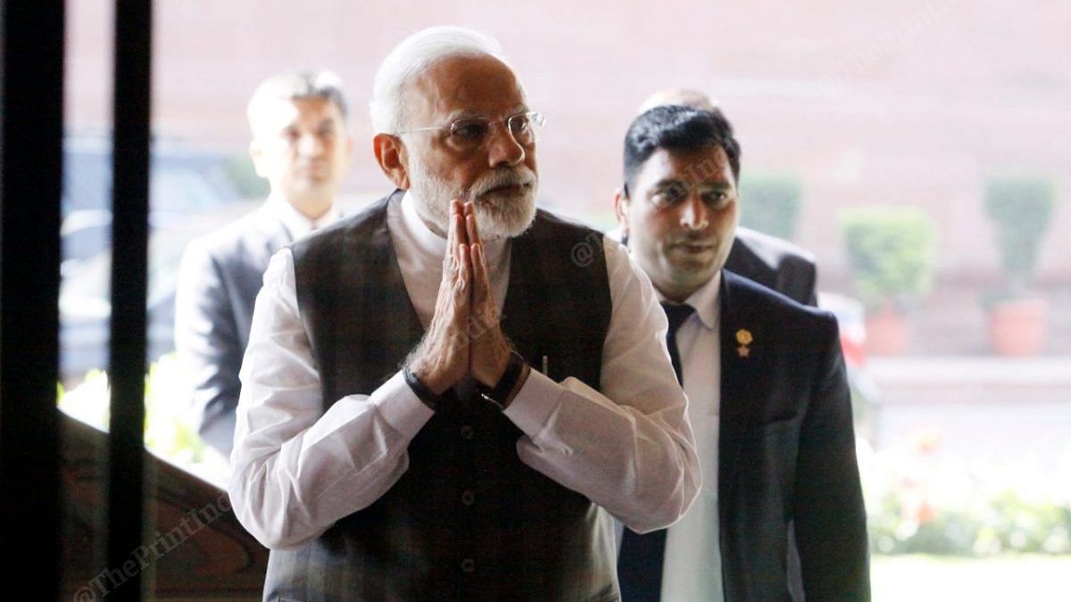 File:The Prime Minister, Shri Narendra Modi takes a short walk with the Prime  Minister of