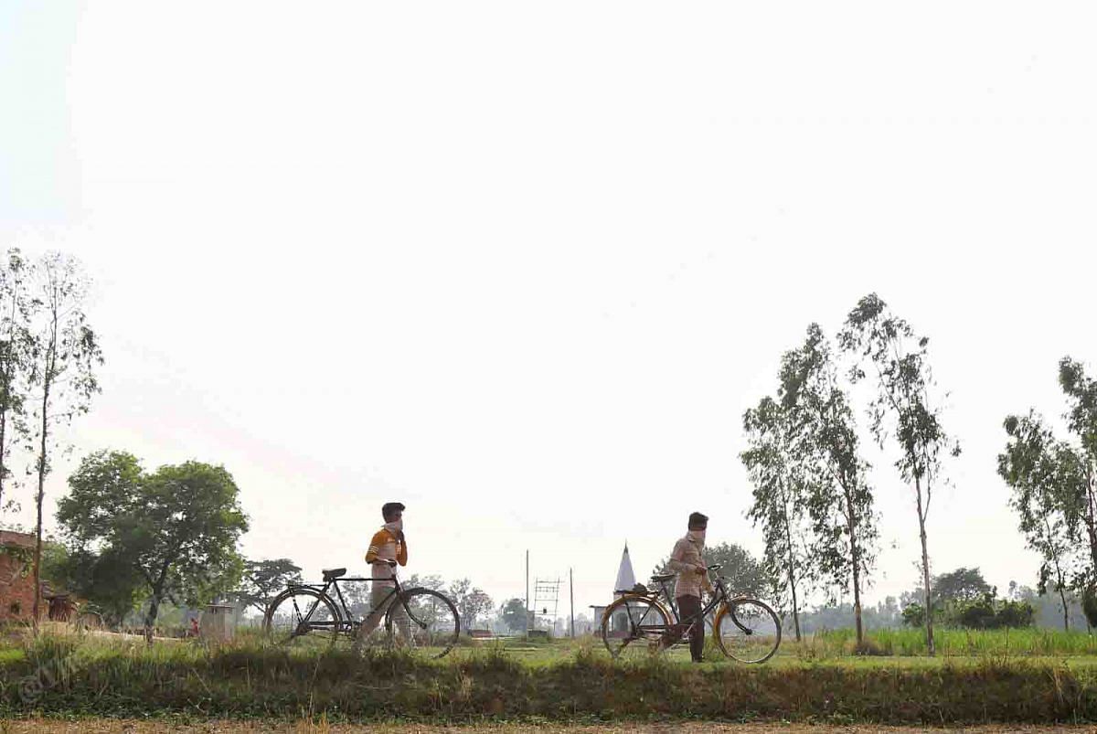 These men cycled for more than 1,000 km to reach their home in Sant Kabir Nagar, Uttar Pradesh, from Chandigarh. Now, they have to stay away from their families as they undergo quarantine at a nearby school. Though they tested negative for Covid-19, they have kept at the school | Suraj Singh Bisht | ThePrint
