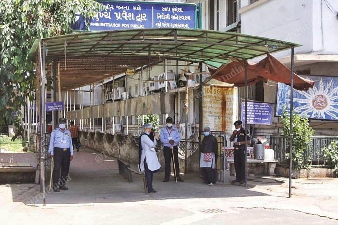 Outside Civil hospital, Ahmedabad | Photo by Praveen Jain