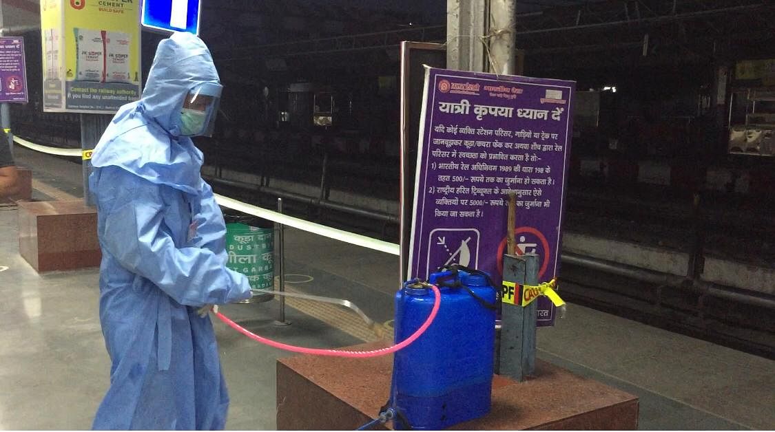 A sanitation worker at the Bareilly railway station. | Photo: Jyoti Yadav/ThePrint