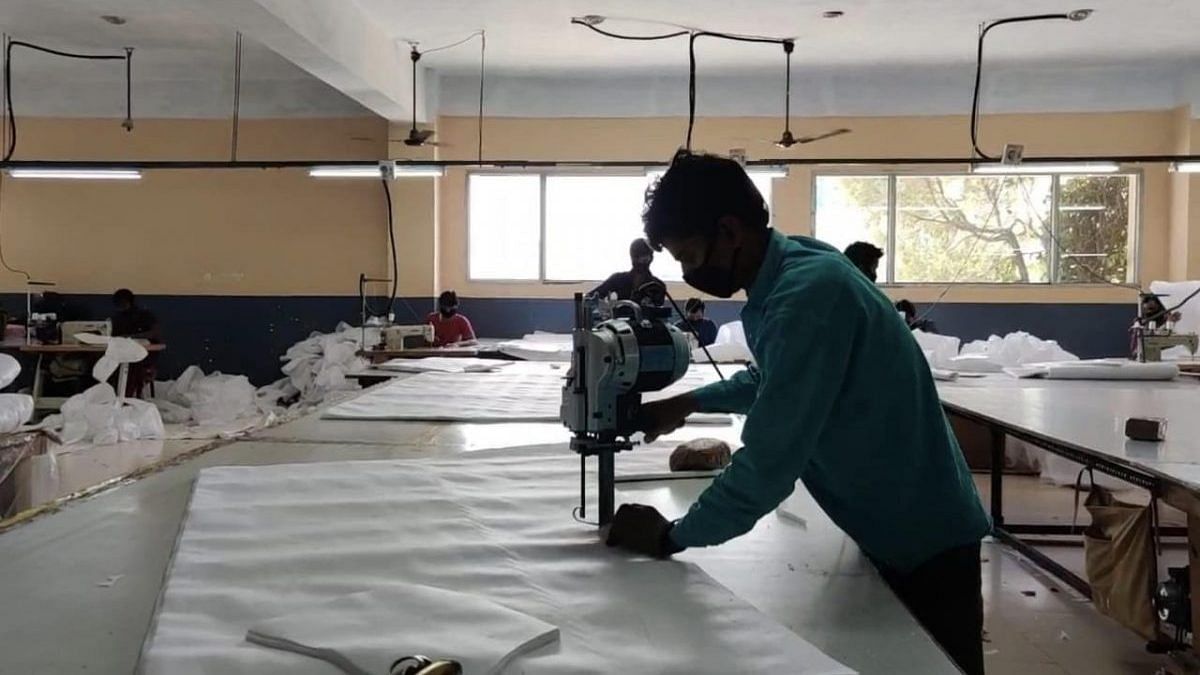 Inside a textile factory in Ludhiana that is producing personal protective equipment (PPE) | Urjita Bhardwaj | ThePrint Inside a textile factory in Ludhiana that is producing personal protective equipment (PPE) | Urjita Bhardwaj | ThePrint