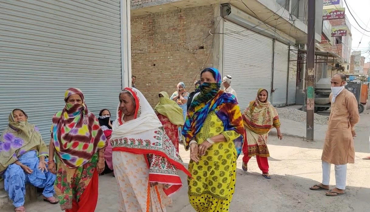 Local residents in Malerkotla, Punjab | Urjita Bhardwaj | ThePrint