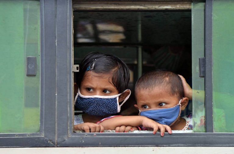 L-G bars home quarantine in Delhi for first 5 days after Covid diagnosis, AAP cries foul
