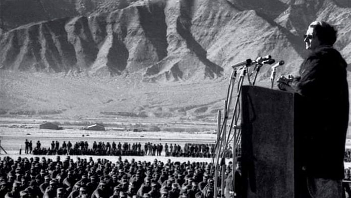 The viral photograph of Indira Gandhi is not from Galwan Valley, but was taken when she was addressing the Indian Army in Leh in 1971 | Facebook