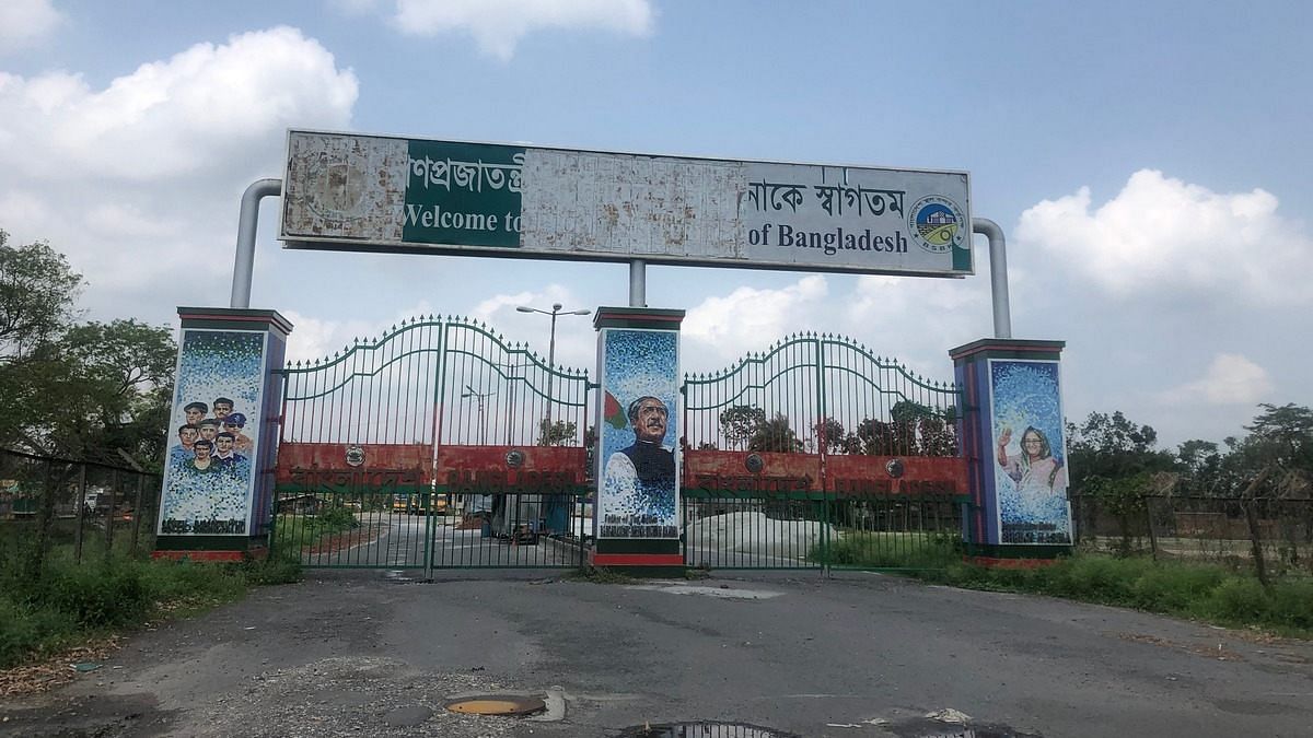 'Zero point' or 'no man's land' between India and Bangladesh. On the other side is Benapole, Bangladesh | Photo: Madhuparna Das | ThePrint