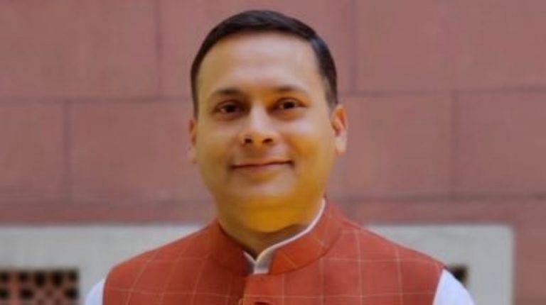 Amit Malviya questions Rahul’s temple visit after being trolled for ‘scientific’ aarti tweet