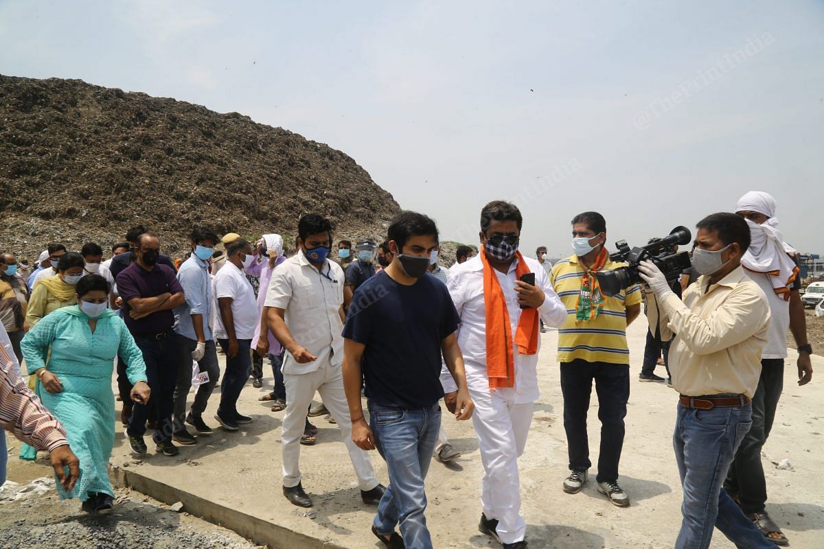BJP MP Gautam Gambhir at the Ghazipur landfill site | Suraj Singh Bisht | ThePrint