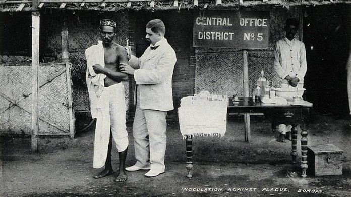 A man being inoculated after the bubonic plague outbreak in Bombay, circa 1897 | Wellcome Library archive collection