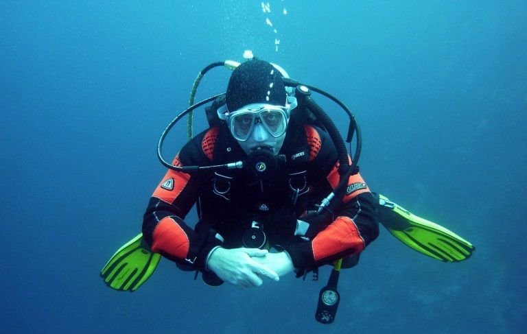 Scuba divers are turning plastic waste in the oceans into Covid face masks