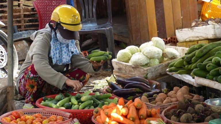 Street vendors can do for Covid-hit economy what large malls can’t