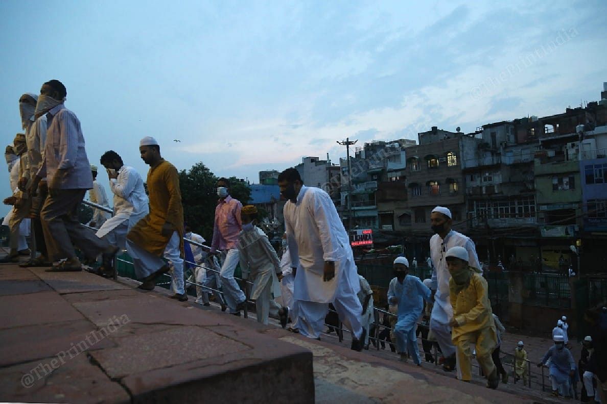 Many of the devout arrived at the mosque early | Suraj Singh Bisht | ThePrint