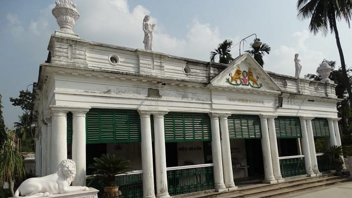 Jagat Seth's house in Mahimapur | Wikimedia Commons